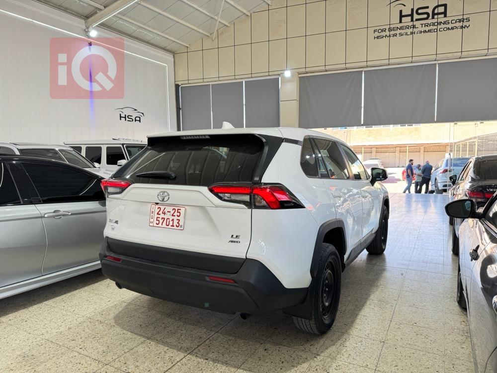 تۆیۆتا ڕاڤ 4